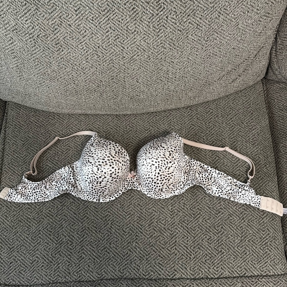 Victoria's Secret Beige and Black Bra